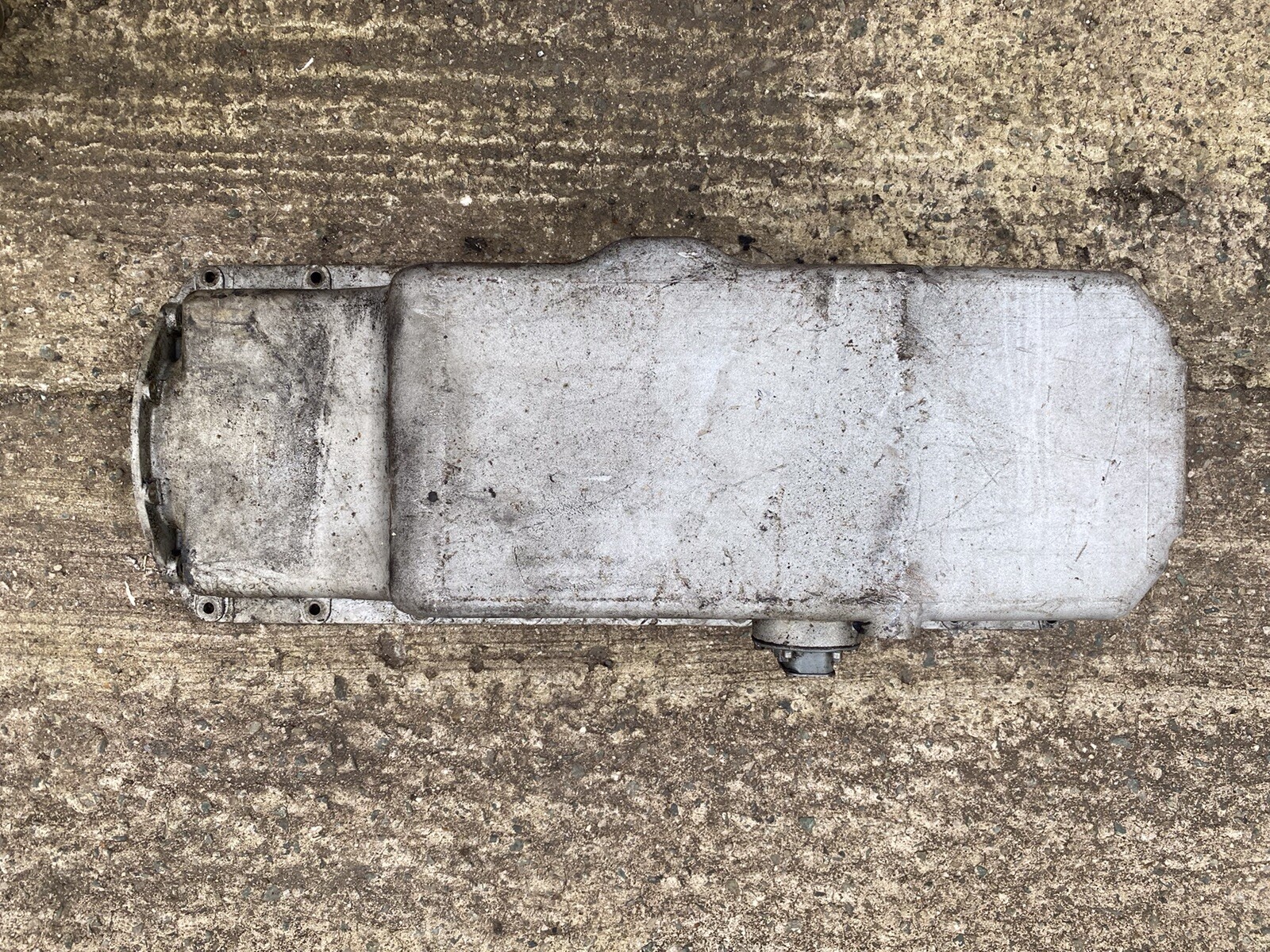 Bentley MKVI, R-Type, Rolls-Royce Wraith or Dawn 1946-55 Sump Pan + Oil Level Sender - Image 9